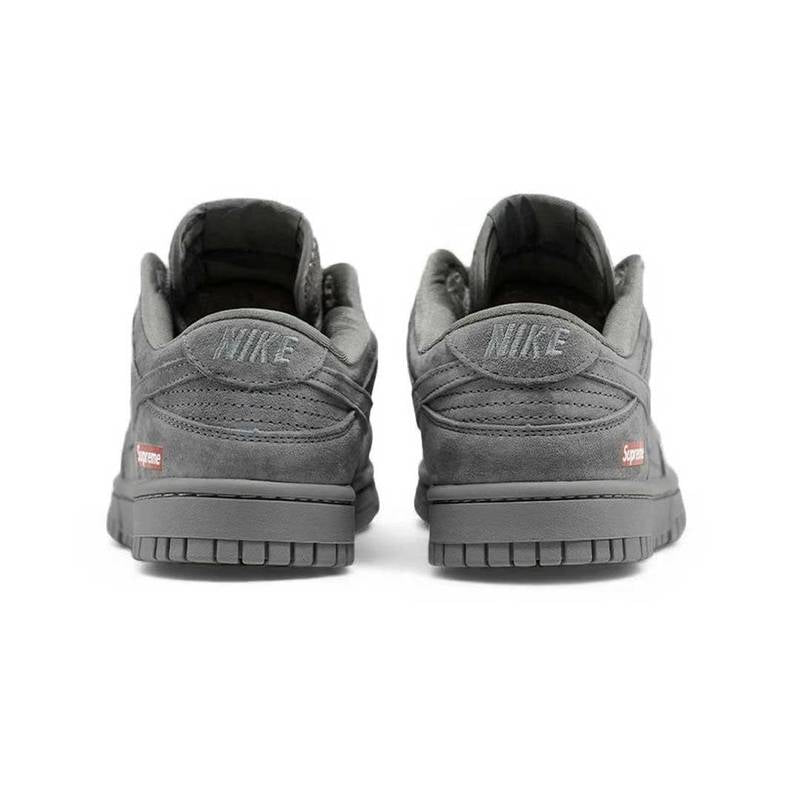 SB Dunk Low Supreme – Dark Grey