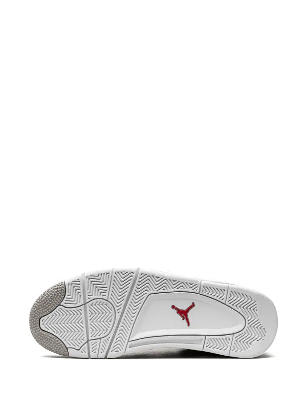 Air Jordan 4โs white oreo