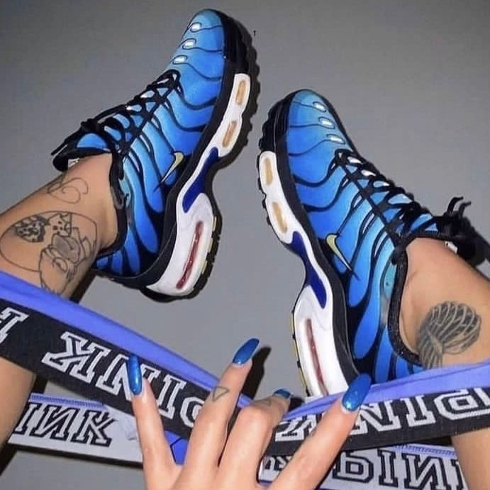 𝐍𝐢𝐤𝐞 𝐀𝐢𝐫 𝐦𝐚𝐱