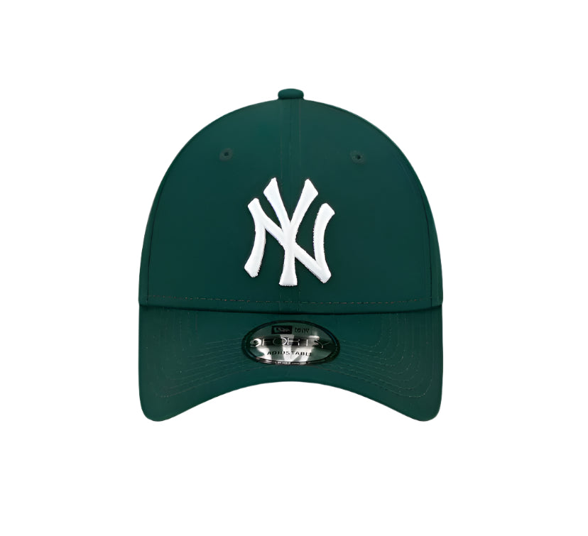 New York Yankees 9FORTY Womans League Essential Green Cap