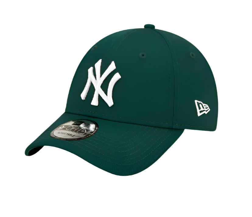 New York Yankees 9FORTY Womans League Essential Green Cap