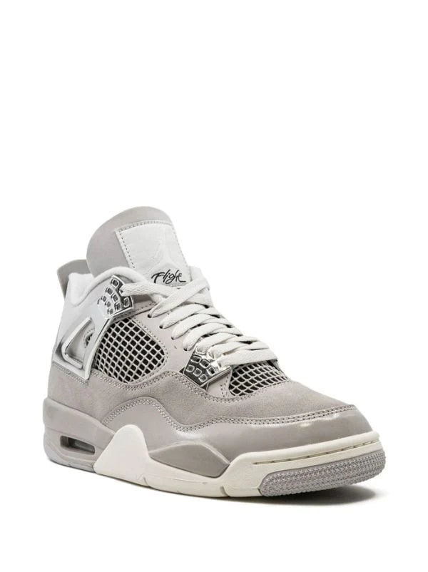 AIR JORDAN 4 RETRO  FROZEN MOMENTS