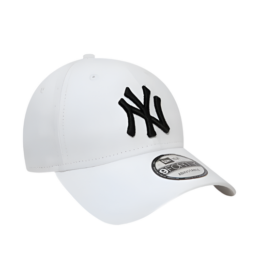New York Yankees 9FORTY Womens League Essential white Cap