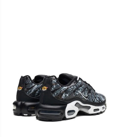 Air Max Plus AMP "Shattered Ice" sneakers