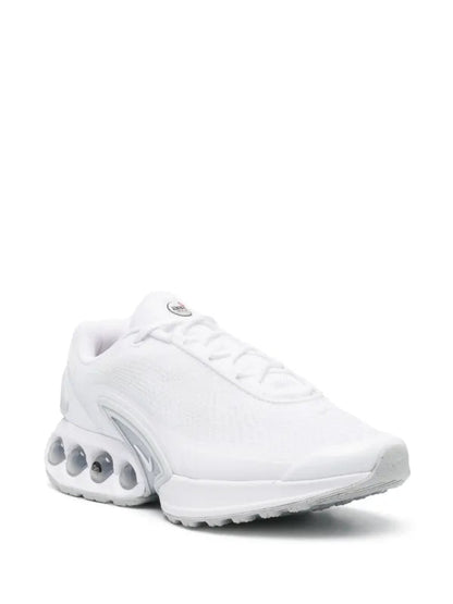 Max Dn "All White"