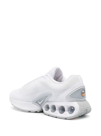 Max Dn "All White"