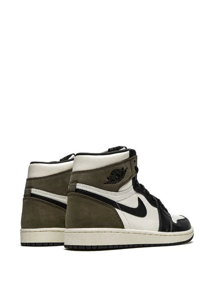 Jordan 1 Retro High OG "Dark Mocha" sneakers