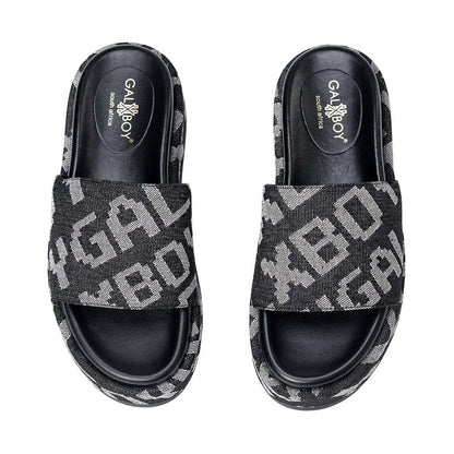 PLATFORM SANDAL