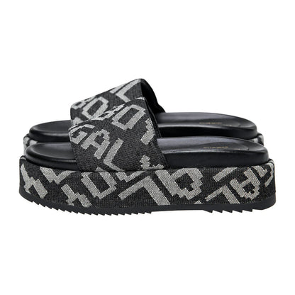 PLATFORM SANDAL