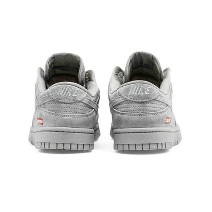 SB Dunk Low Supreme – Light grey