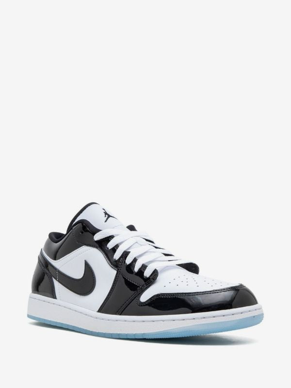 Low SE "Concord" sneakers