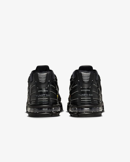 NIKE AIR MAX PLUS 3 “BLACK”