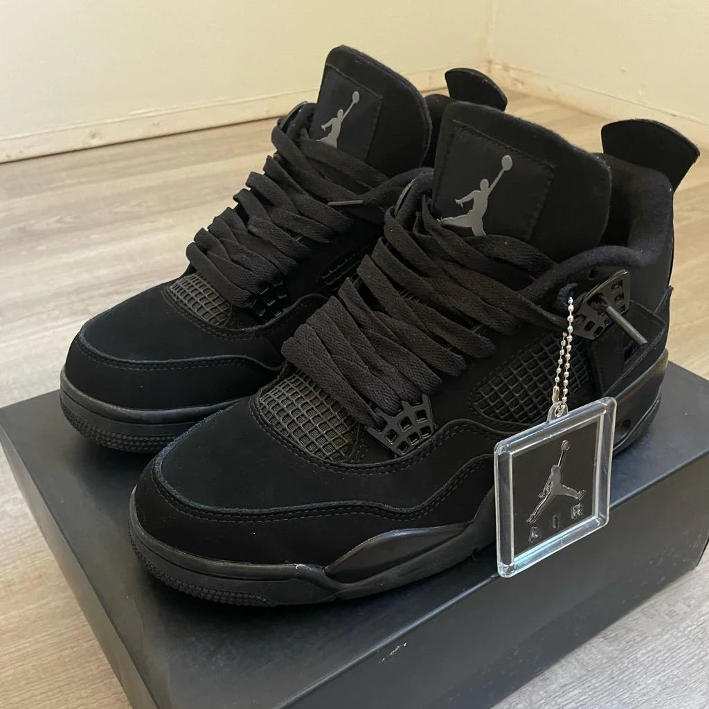 Jordan 4’s Black cats