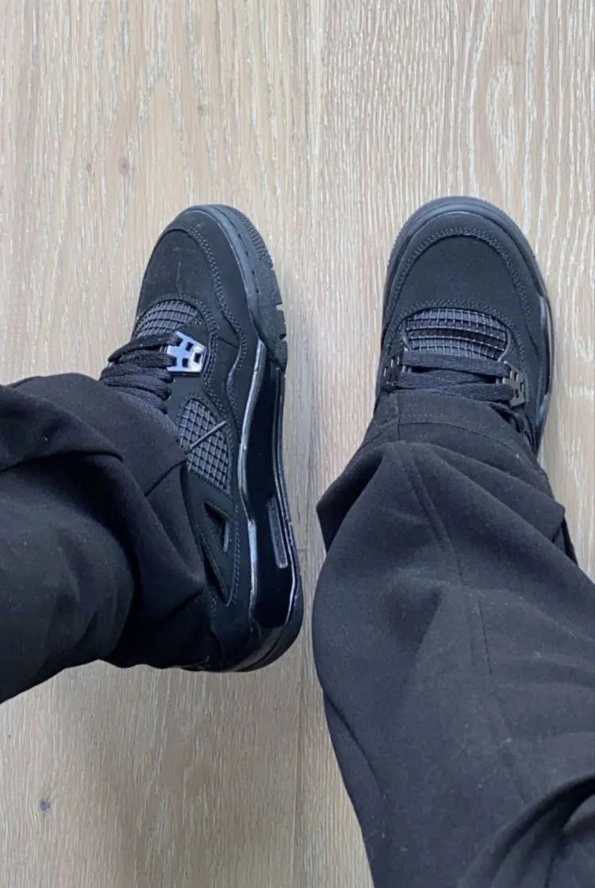 Jordan 4’s Black cats