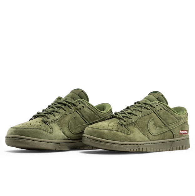 SB Dunk Low x Supreme Khaki