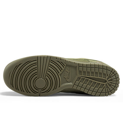SB Dunk Low x Supreme Khaki