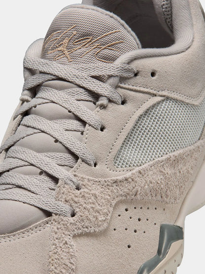 Jordan Men's MVP 92 Light Orewood/Stone Sneaker
