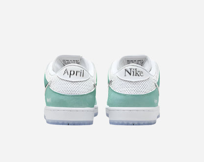Nike SB Dunk Low April Skateboards "Turbo Green"
